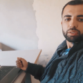 قصة أحمد في البحث عن وظيفة